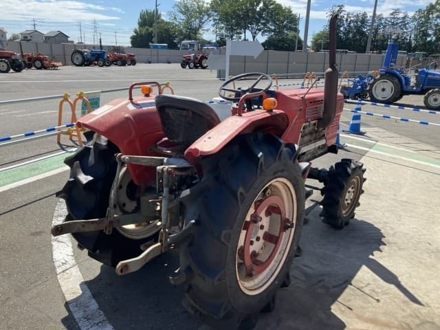 Tractor — Auction (lot 8456-1193)