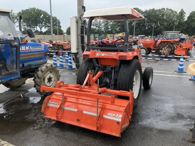 Tractor — Auction (lot 8456-1196)