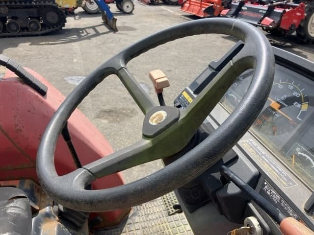 Tractor — Auction (lot 8456-1197)