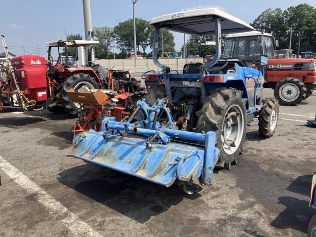 Tractor — Auction (lot 8456-1199)