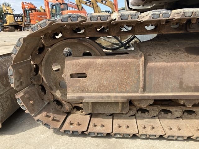 EXCAVATOR — Auction (lot 8456-12)