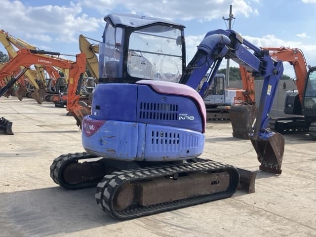 MINI EXCAVATOR — Auction (lot 8456-120)