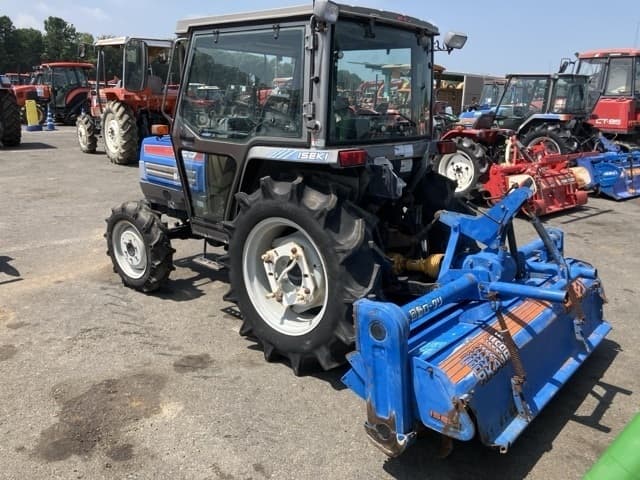 Tractor — Auction (lot 8456-1200)