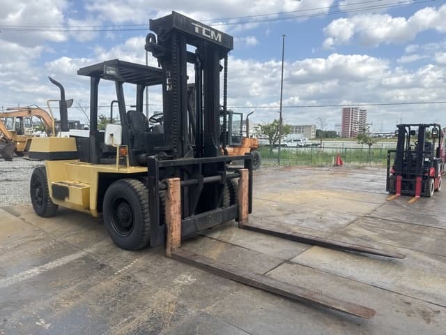 Forklift — Auction (lot 8456-12002)