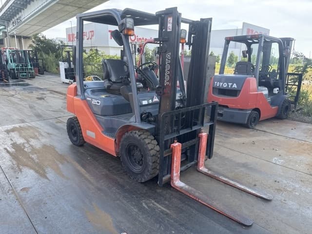 Forklift — Auction (lot 8456-12006)