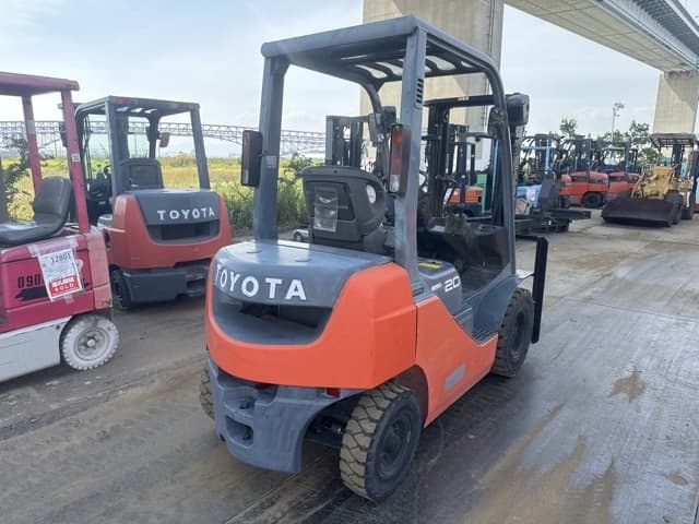 Forklift — Auction (lot 8456-12006)