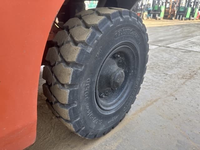 Forklift — Auction (lot 8456-12006)
