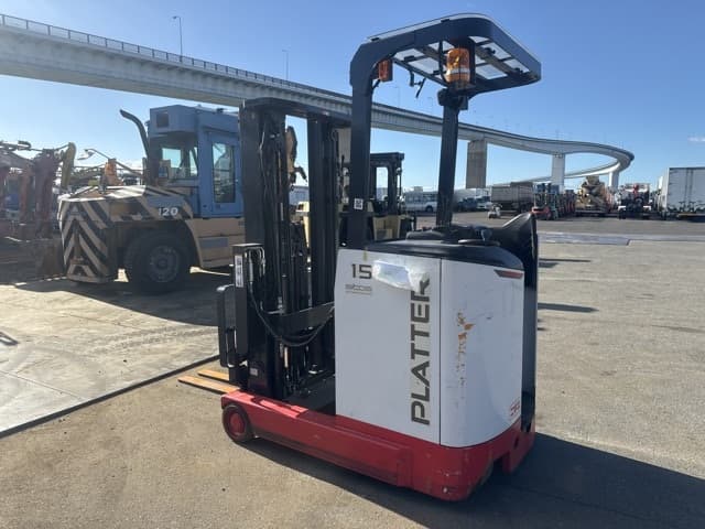 Reach Forklift — Auction (lot 8456-12008)