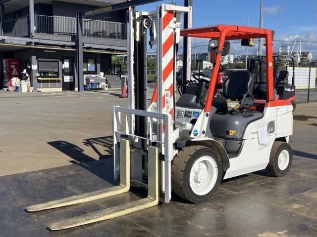 Forklift — Auction (lot 8456-12009)