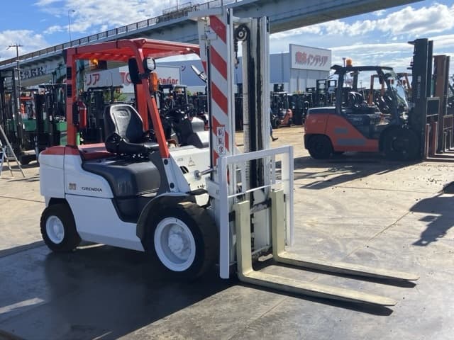 Forklift — Auction (lot 8456-12009)