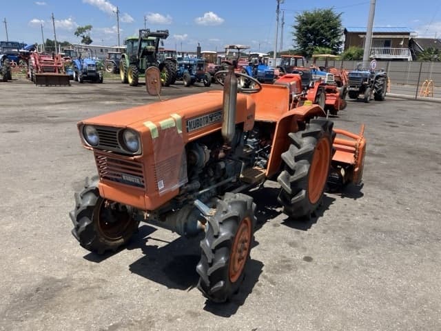 Tractor — Auction (lot 8456-1201)