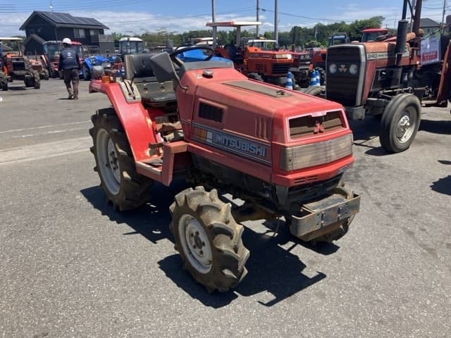 Tractor — Auction (lot 8456-1202)