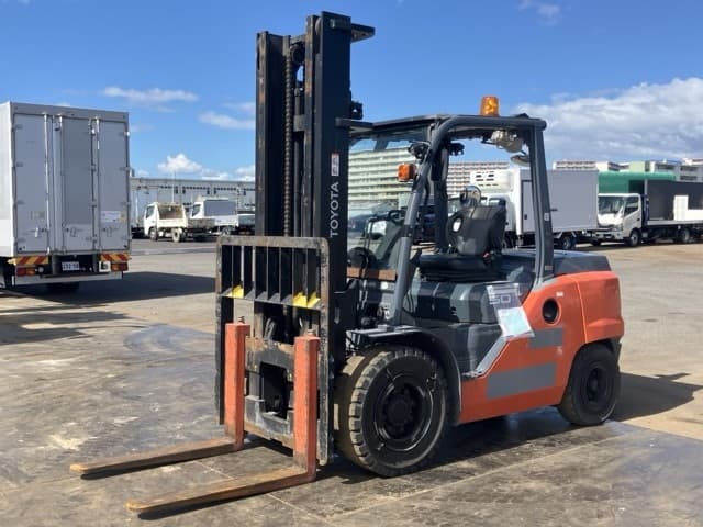 Forklift — Auction (lot 8456-12020)