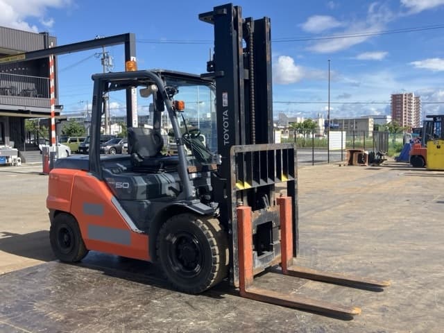 Forklift — Auction (lot 8456-12020)