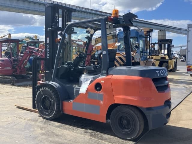 Forklift — Auction (lot 8456-12020)
