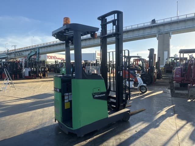 Reach Forklift — Auction (lot 8456-12021)