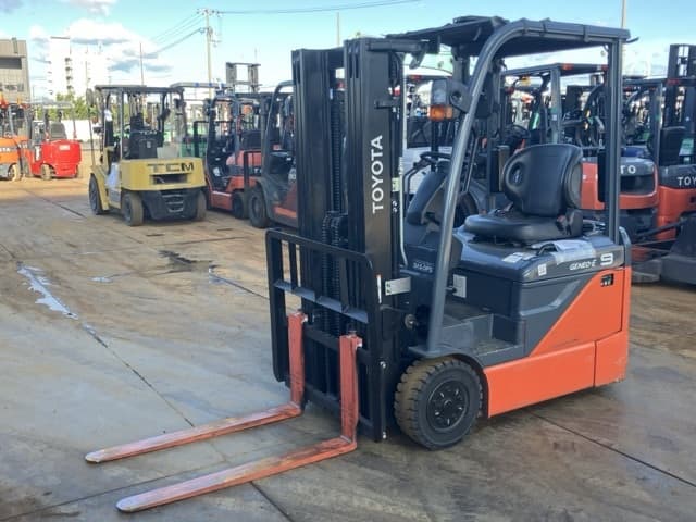 Battery Forklift — Auction (lot 8456-12022)