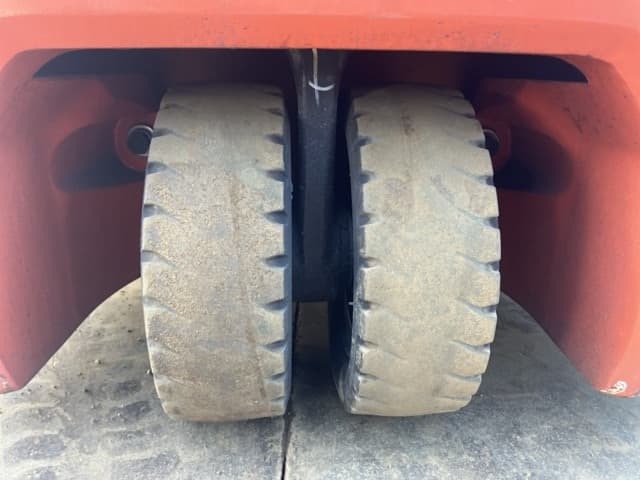 Battery Forklift — Auction (lot 8456-12022)