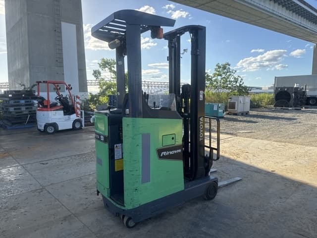 Reach Forklift — Auction (lot 8456-12023)