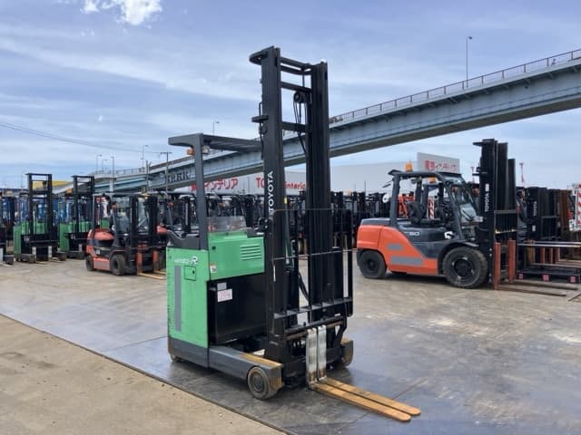 Reach Forklift — Auction (lot 8456-12025)