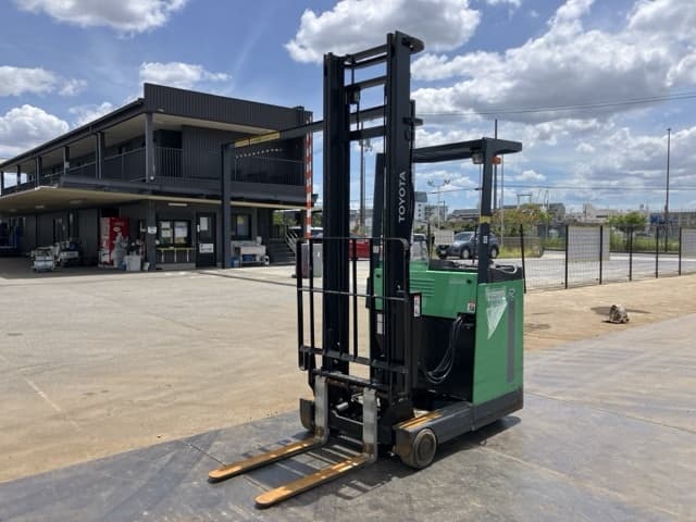 Reach Forklift — Auction (lot 8456-12026)