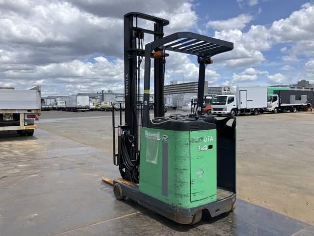 Reach Forklift — Auction (lot 8456-12026)