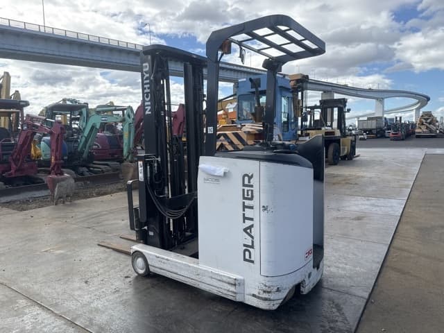 Reach Forklift — Auction (lot 8456-12027)