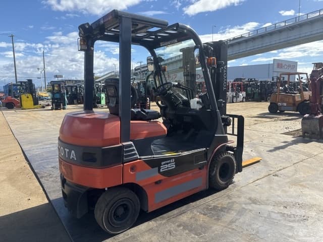 Battery Forklift — Auction (lot 8456-12030)