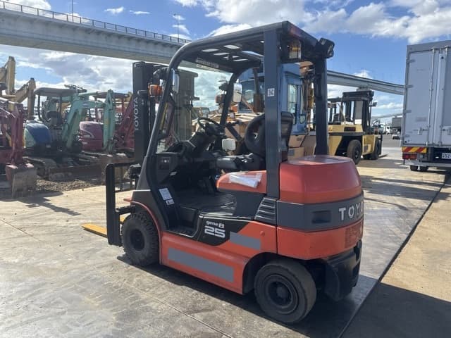 Battery Forklift — Auction (lot 8456-12030)
