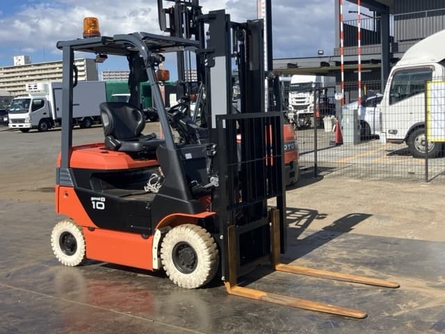 Battery Forklift — Auction (lot 8456-12033)