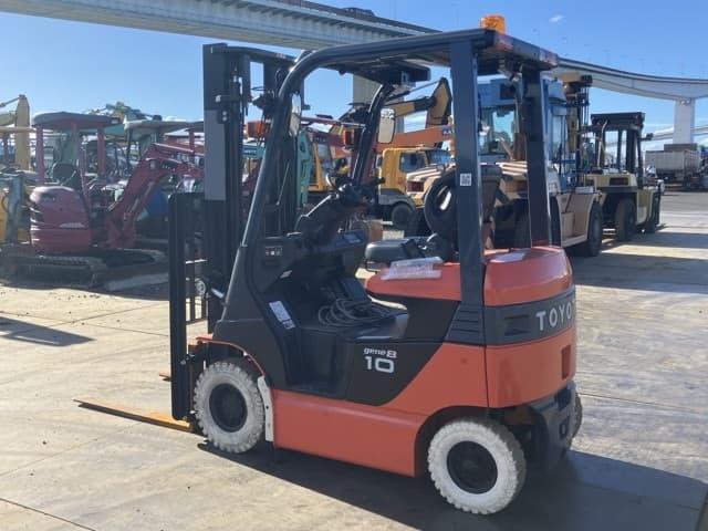Battery Forklift — Auction (lot 8456-12034)