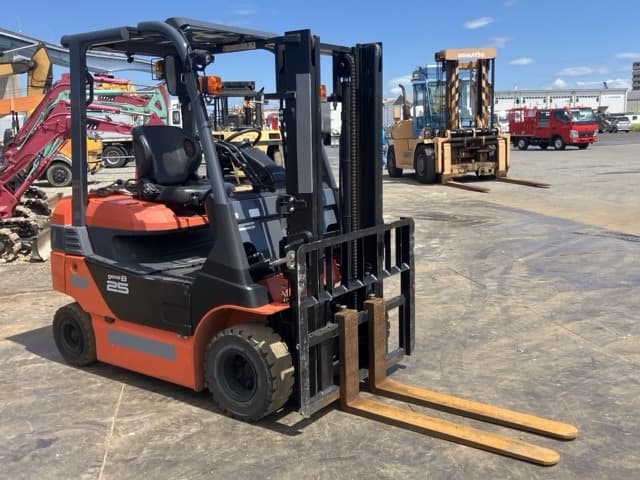 Battery Forklift — Auction (lot 8456-12035)