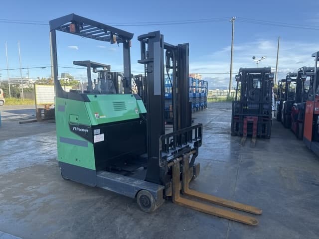 Reach Forklift — Auction (lot 8456-12036)