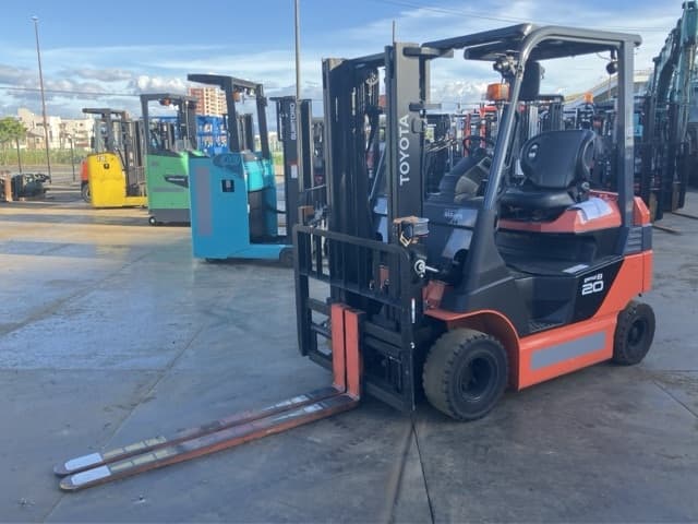 Battery Forklift — Auction (lot 8456-12038)