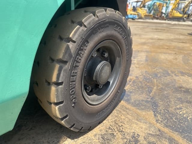 Forklift — Auction (lot 8456-12040)