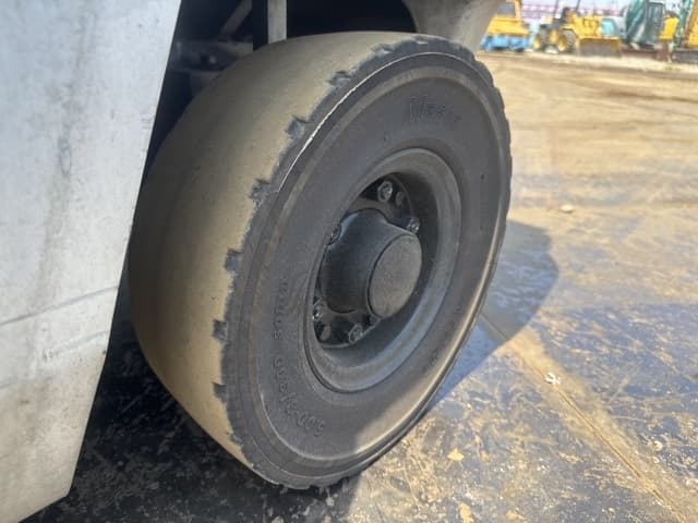 Forklift — Auction (lot 8456-12041)
