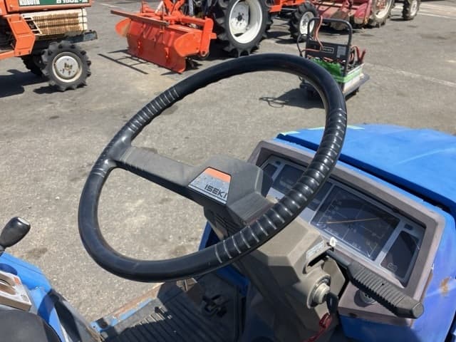 Tractor — Auction (lot 8456-1206)