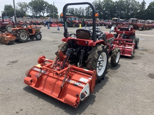 Tractor — Auction (lot 8456-1208)