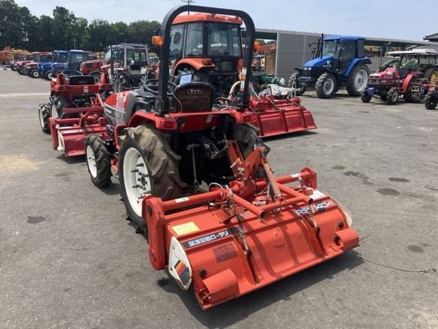 Tractor — Auction (lot 8456-1208)