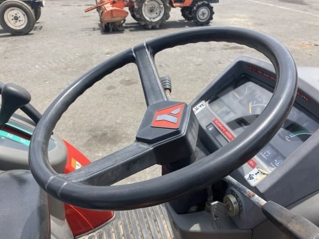 Tractor — Auction (lot 8456-1208)