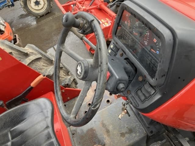 Tractor — Auction (lot 8456-1212)
