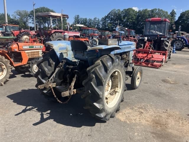 Tractor — Auction (lot 8456-1215)