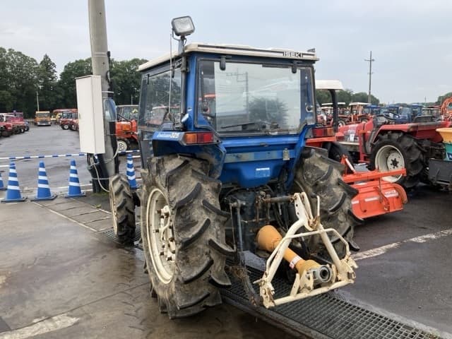 Tractor — Auction (lot 8456-1216)