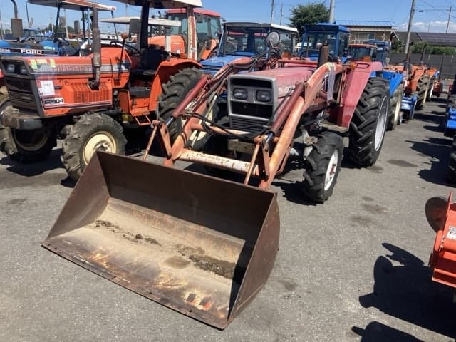 Tractor — Auction (lot 8456-1220)