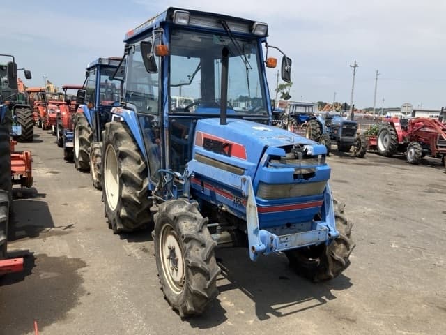 Tractor — Auction (lot 8456-1221)
