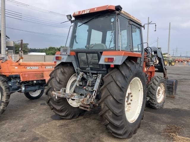 Tractor — Auction (lot 8456-1226)
