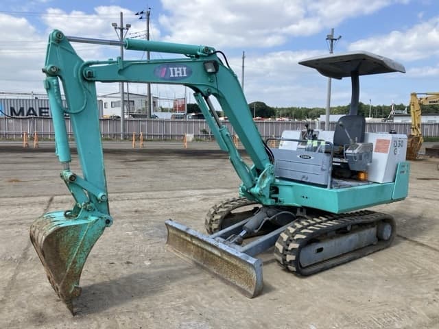 MINI EXCAVATOR — Auction (lot 8456-123)