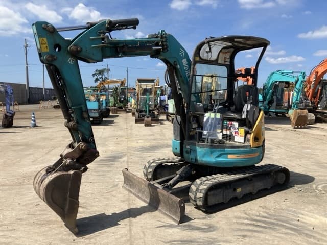MINI EXCAVATOR — Auction (lot 8456-124)