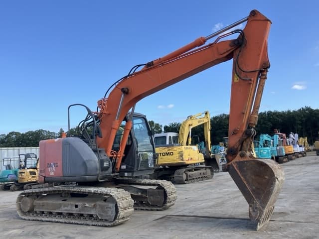 EXCAVATOR — Auction (lot 8456-125)