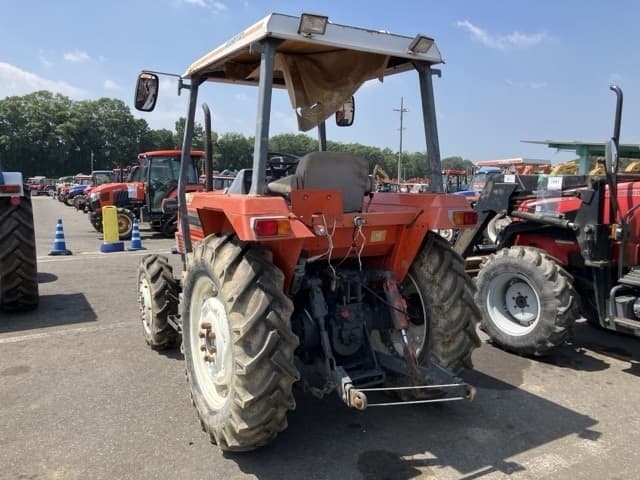 Tractor — Auction (lot 8456-1255)